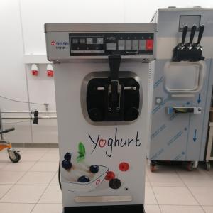 gebrauchte Softeismaschine Nissei Frozen Yogurt Maschine